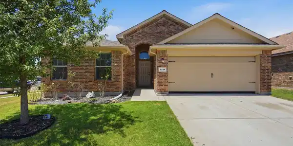 1124 Autumnwood Drive