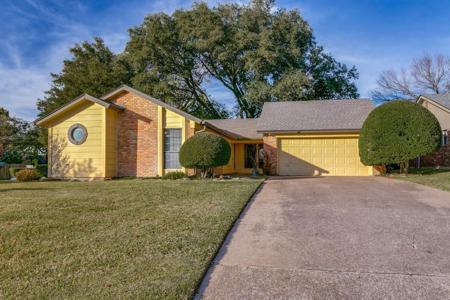 601 N Riverside Drive