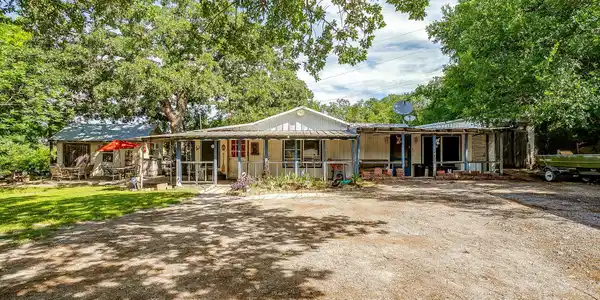 355 Armadillo Lane