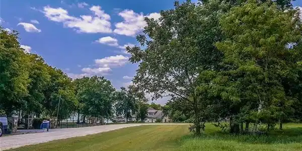 2 Bayview Drive