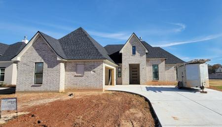 919 Chisolm Trail