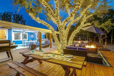 520 Deer Trail