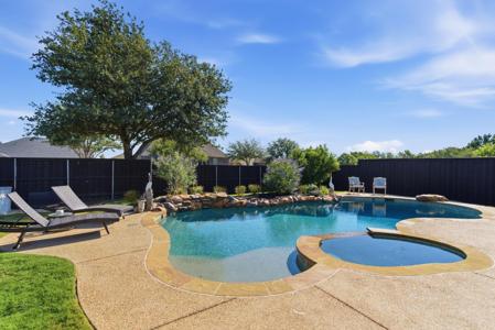 3041 Lakefield Drive