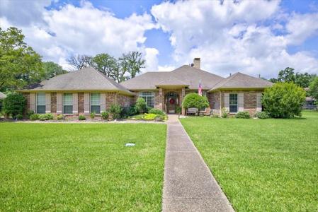 111 Trailwood Road