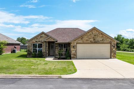 417 W Andrew Drive