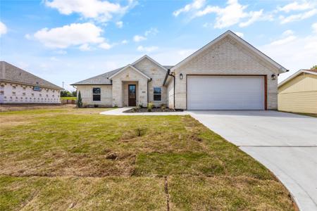 4506 E Kenwood Court