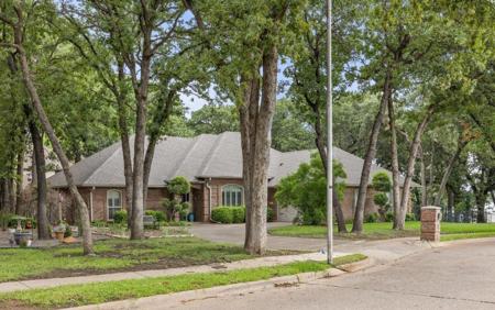 417 Schooner Drive