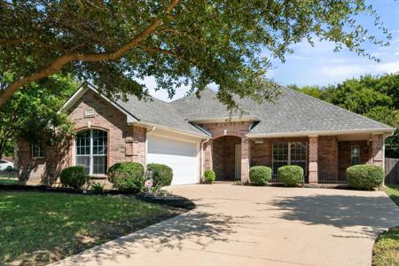 2724 Forest Lake Drive