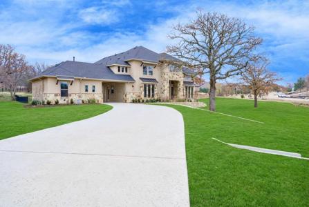 1090 Forest Hills Drive