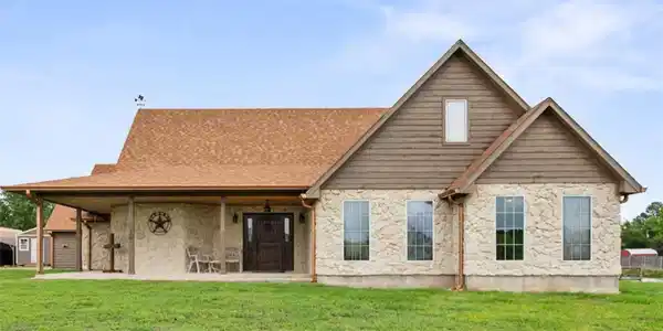 130 SE County Road 3085