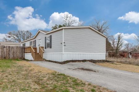 5821 ARROWHEAD Drive