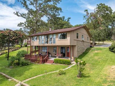 23083 Lakeside Drive