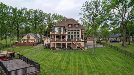 122 Bayside Circle