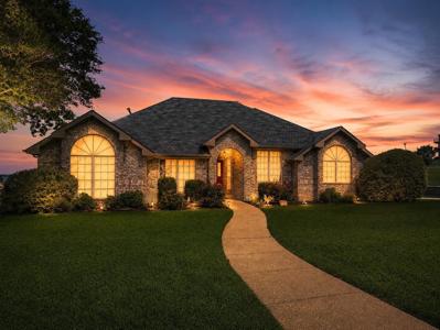 11 Lakeway Drive