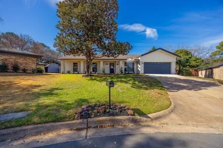 3025 Hillcrest Court