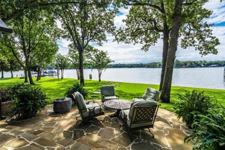 115 Crestwood Circle