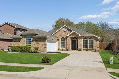 2106 Wagon Wheel Trail
