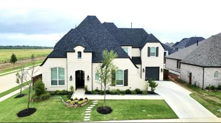 601 Saddle Crest Drive