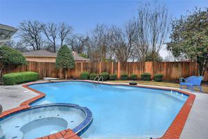 612 Royal Ridge Drive