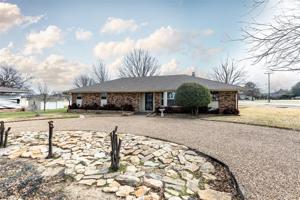 239 Lakeview Drive