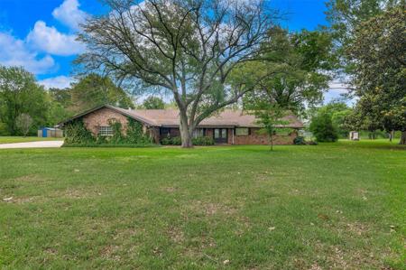2564 Swan Lake Road