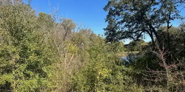 68 April Cove