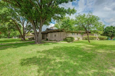 1706 Iroquois Drive