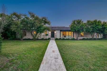 1319 El Patio Drive