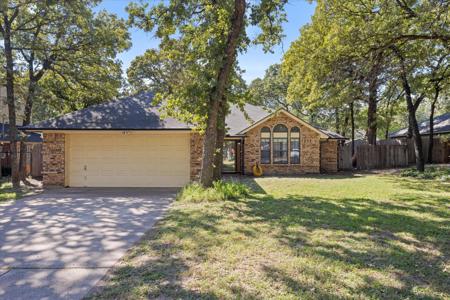 416 Misty Oaks Street