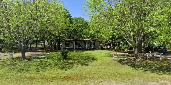 331 Southern Oaks Drive