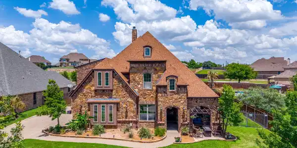 12416 Indian Creek Drive