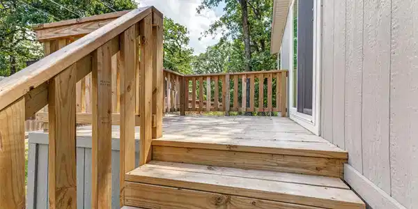 1613 Mockingbird Lane
