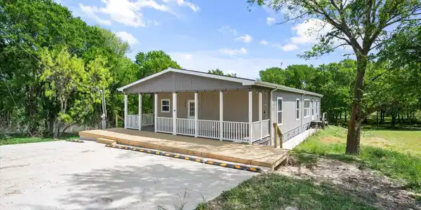 136 SE County Road 3048