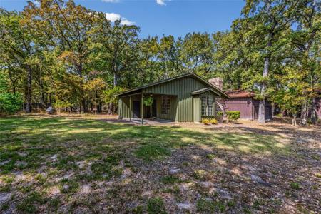 1513 Riverside Drive