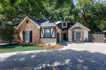 7207 E Mockingbird Lane