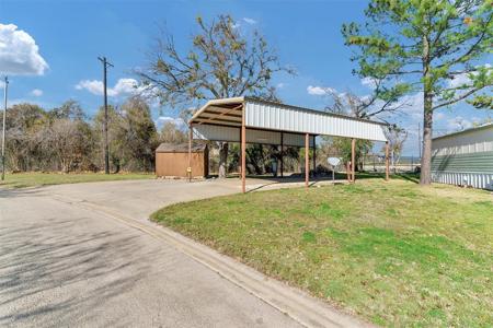 512 Brazos Harbor Circle