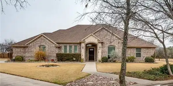 805 Trailside Court E Lot 8