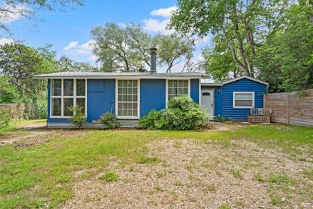 110 Private Road 180