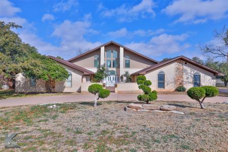 2102 Gathright Drive