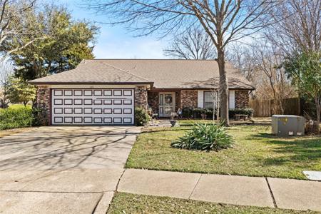 1215 Harvell Court