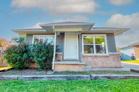 307 N Dallas Street