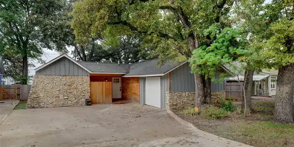 9121 Watercress Drive
