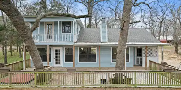 149 Lakeview Drive