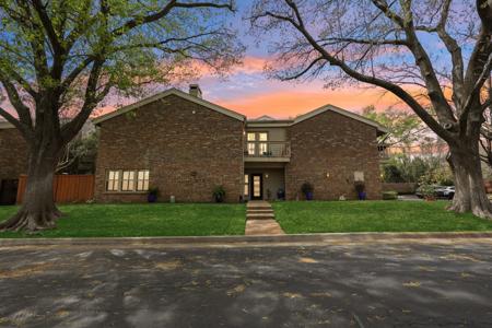 6734 E Northwest Highway E
