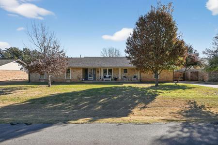 212 Edgewood Drive