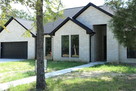 14 Huckleberry Lane