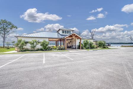 7003 Lakeshore Way