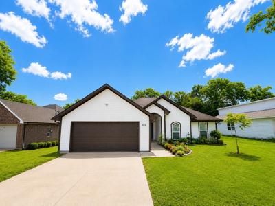 426 Oak Leaf Trail