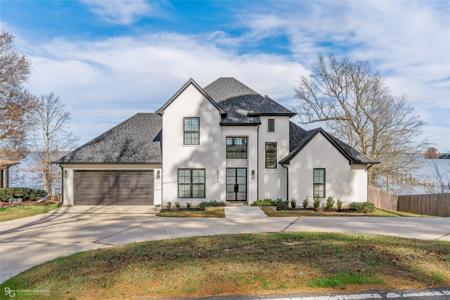 6042 S Lakeshore Drive