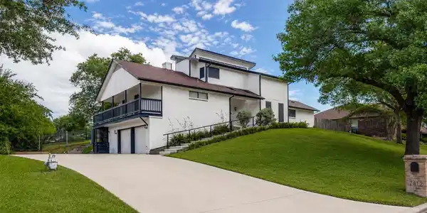 7412 Lochwood Court